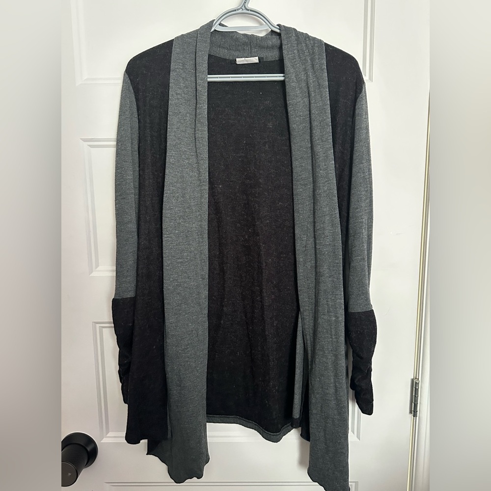 Bali Two-Tone Gray and Black Women's Cardigan